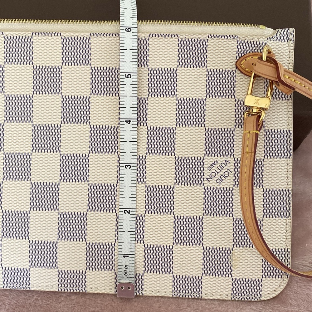 🆕 LOUIS VUITTON 🆕 AUTHENTIC ~ DAMIER AZUR ~ NEVERFULL POUCH ~ WRISTLET ~ LARGE - Picture 14 of 16